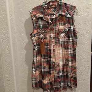 The Nu Vintage flannel plaid, Pearl snap distressed shirt. Large